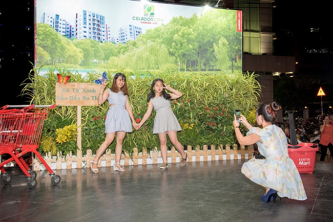 Celadon City mang thiết kế xanh vào billboard quảng cáo