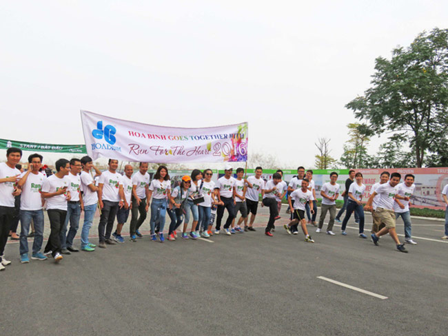 Hòa Bình đồng hành cùng chương trình “Chạy vì trái tim” 2017